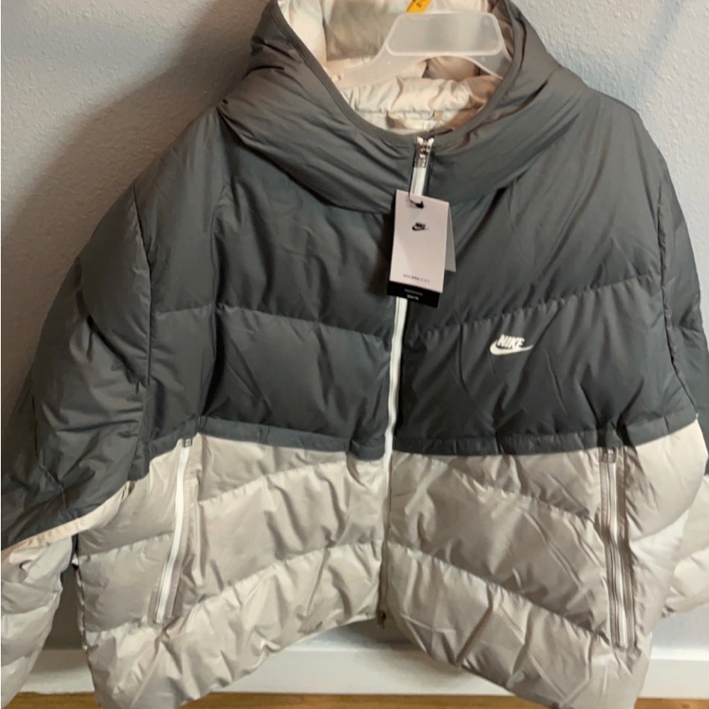 Nike Sportswear Storm-FIT Windrunner
 PRIMALOFT® Jacket